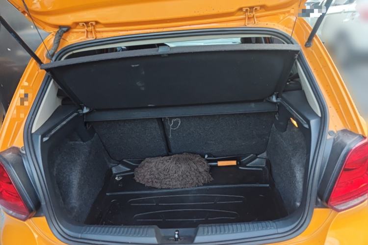 Used Volkswagen Polo 2012 1.6L Cross Polo Automatic Transmission
