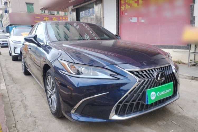 Used Lexus ES 2021 200 Excellence Edition
