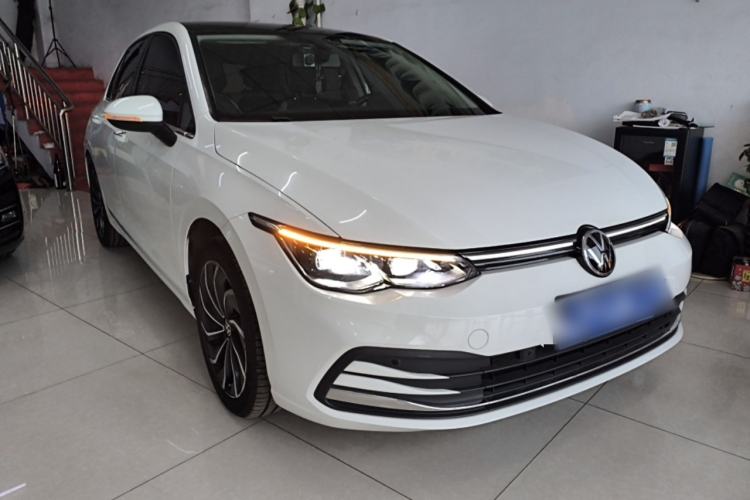 Used Volkswagen Golf 2021 280TSI DSG Pro Front Right 45 Deg