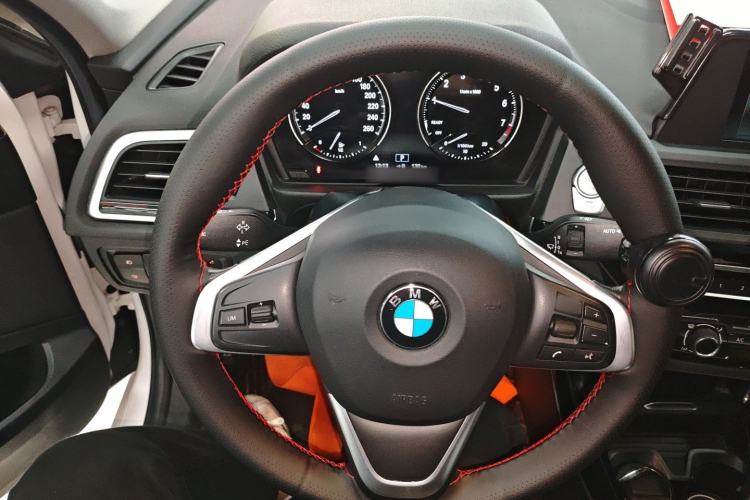 Used BMW 1 Series 2018 118i Sport Edition Steering Wheel