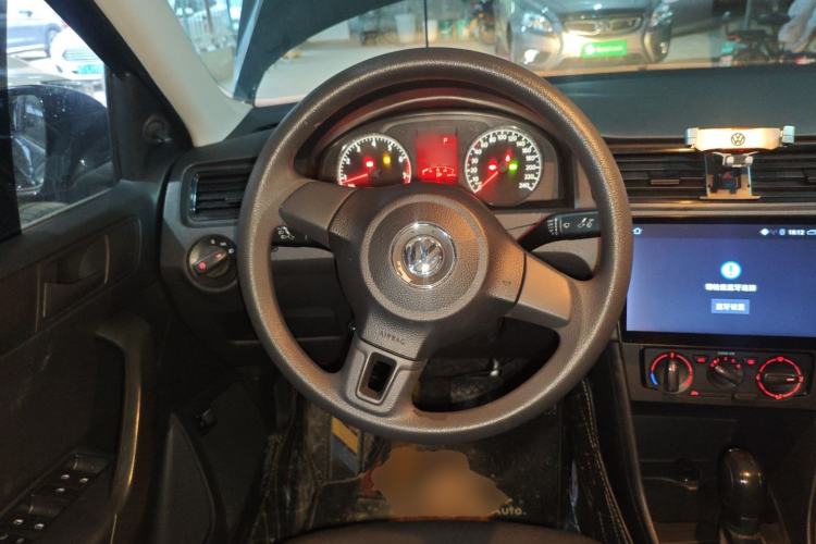 Used Volkswagen Santana 2015 1.6L Automatic Fashion Edition