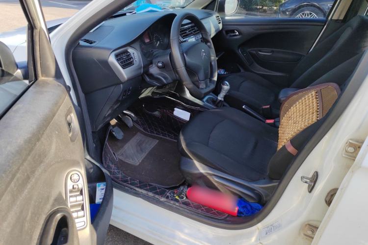 Used Citroen Elysee 2015 Zhishang Edition 1.6L Manual Fashion Model
