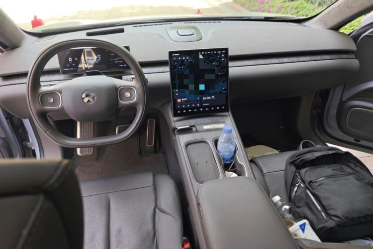 Used Nio ET7 2022 100 kWh Center Console