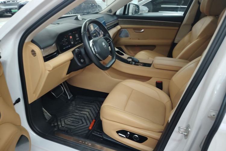 Used Hima AITO M5 2022 Extended-Range Four-Wheel Drive Ultimate Edition Left Front Seat