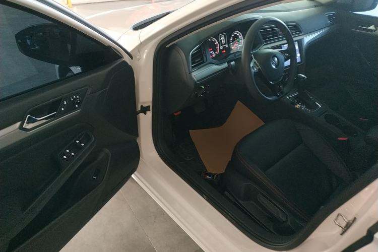 Used Volkswagen Lamando 2019 230TSI DSG Fashion Edition China V Standard