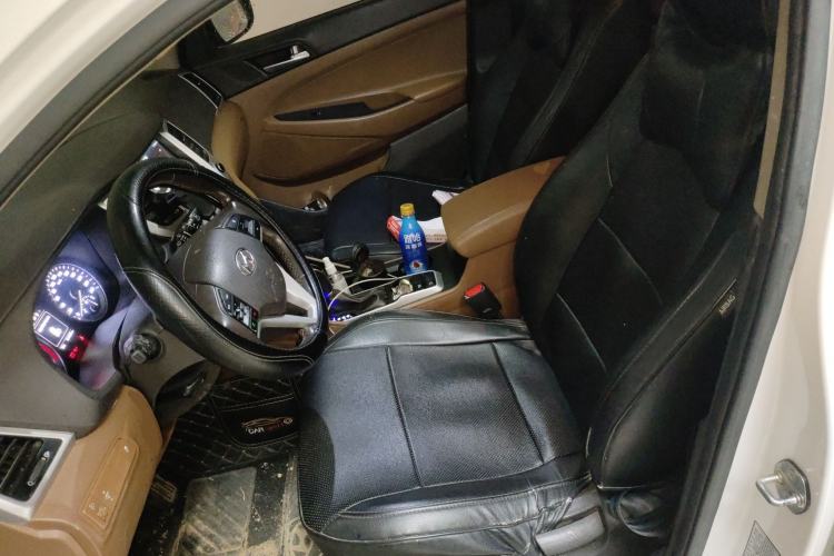 Used Hyundai Tucson 2015 1.6T Dual-Clutch Two-Wheel-Drive Smart Model Driver Seat