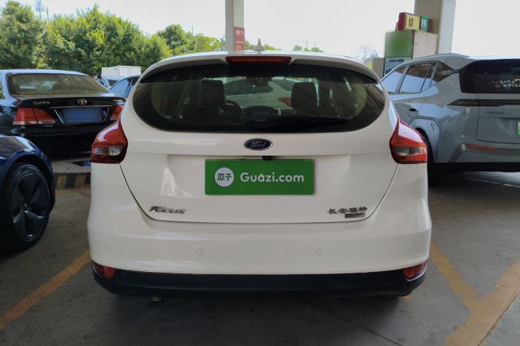 Used Ford Focus 2018 Two-Door Classic EcoBoost 125 Automatic Supercharged Style SmartDrive Edition