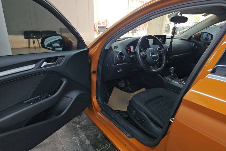 Used Audi A3 2014 Limousine 35 TFSI Automatic Fashion Model