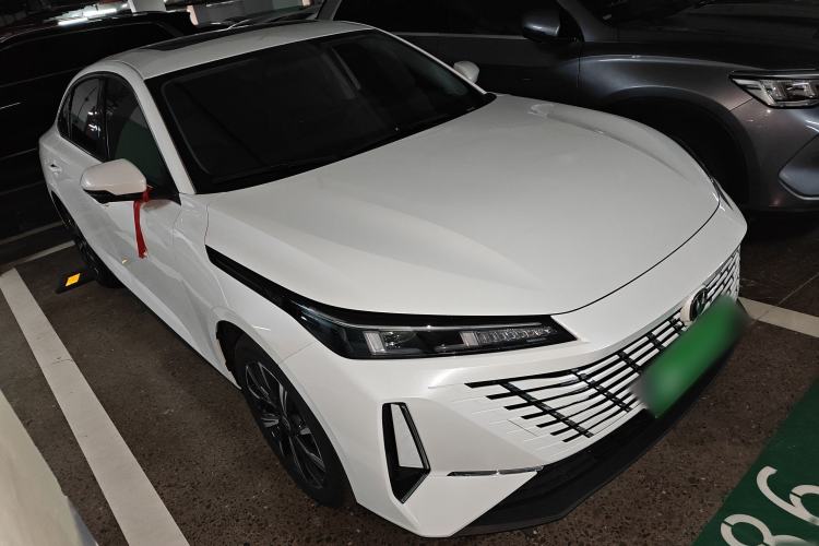 Used CHANGAN Eado 2025 Blue Whale 1.5T 500Bar Prestige Model
