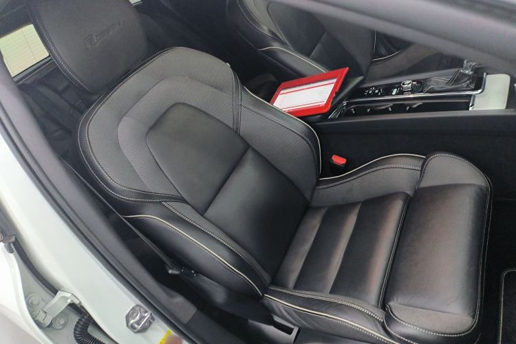 Used Volvo V60 2020 T5 Zhiyuan Sport Edition
