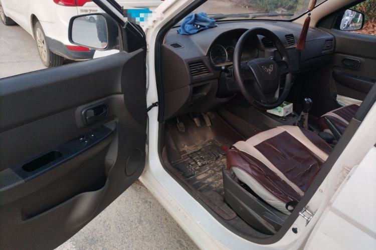 Used Wuling Hongguang 2015 1.2L S Base Model China V Standard