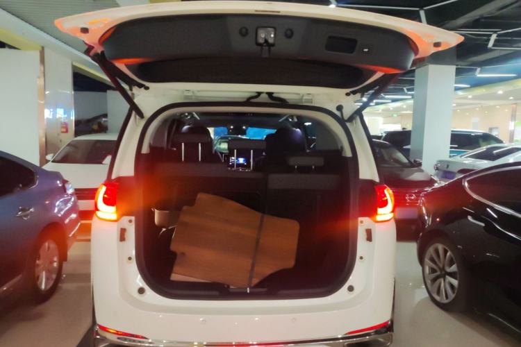 Used GAC Trumpchi M8 2021 Lingxiu Series 390T Deluxe Edition Trunk