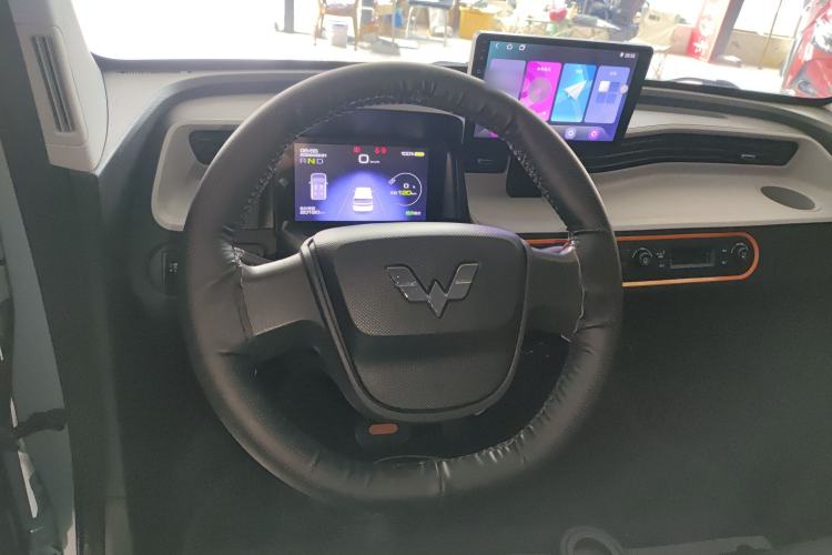 Used Wuling Hongguang MINIEV 2022 Zizai Version Lithium-NMC Steering Wheel