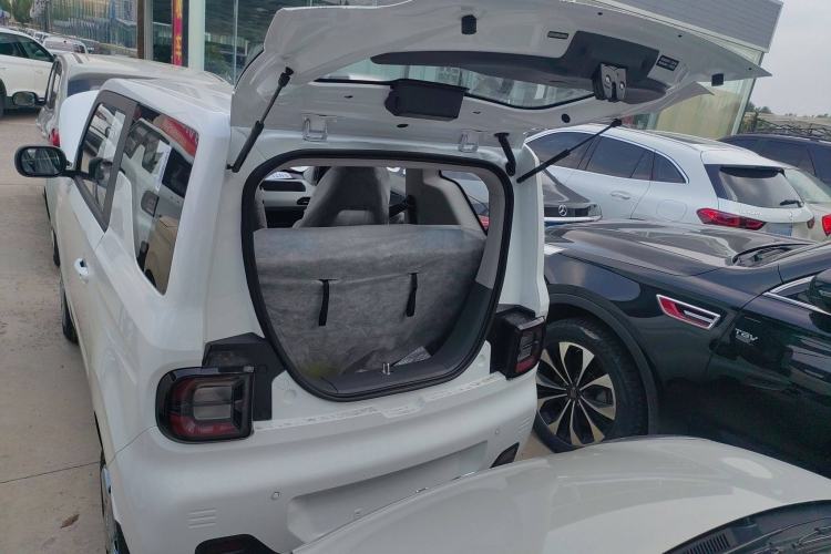 Used Geely Galaxy Panda 2024 Panda Mini 200km Endurance Bear
