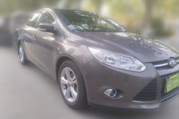 Used Ford Focus 2012 Sedan 1.6L Automatic Fashion Edition
