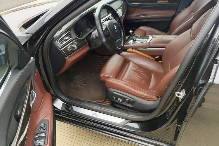 Used BMW 7 Series 2013 730Li Luxury Model