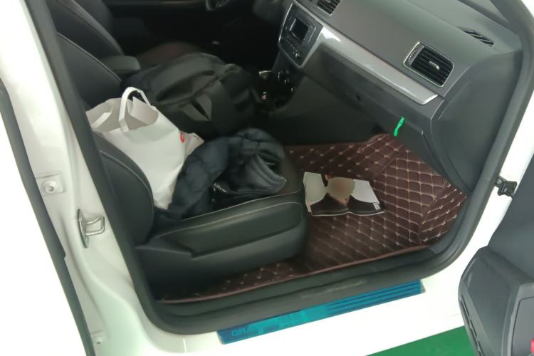 Used Volkswagen Gran Lavida 2017 180TSI DSG Comfort Edition Right Front Seat