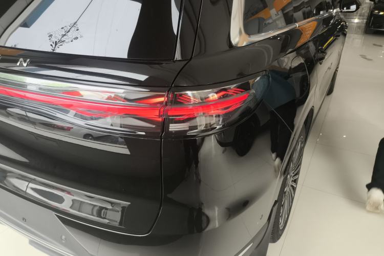 Used Chery T11 2026 Model 220 All-Wheel Drive Dual IMAX Theater Edition Right Rear Taillight