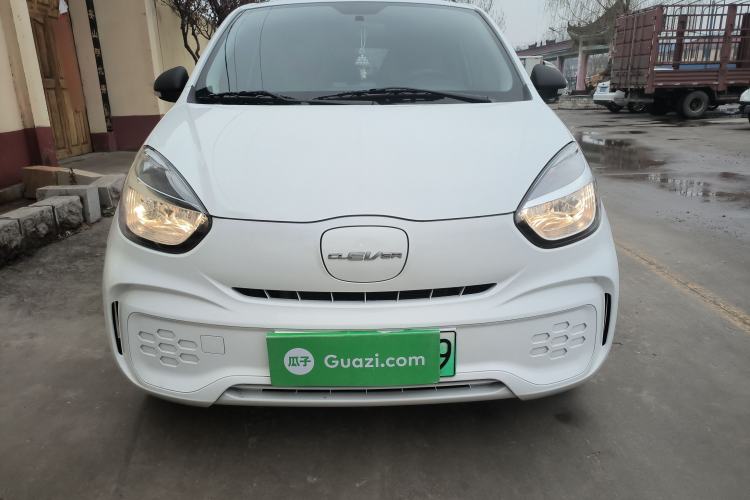 Used Roewe Clever 2021 302 km New Four-Seater Super-Efficient Version
