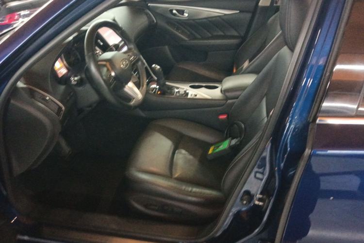 Used Infiniti Q50L 2018 2.0T Enjoyment Version China V Standard
