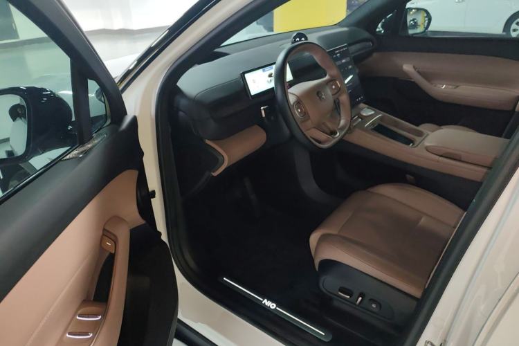 Used Nio ES6 2024 75 kWh
