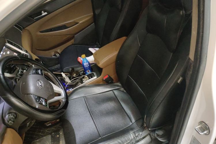 Used Hyundai Tucson 2015 1.6T Dual-Clutch Two-Wheel-Drive Smart Model Left Front Seat