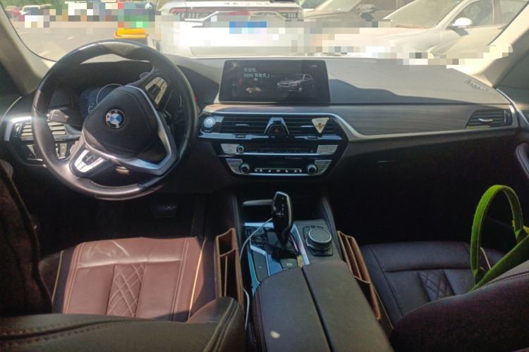 Used BMW 5 Series 2019 Facelifted 530Li Leading Edition Luxury Package

