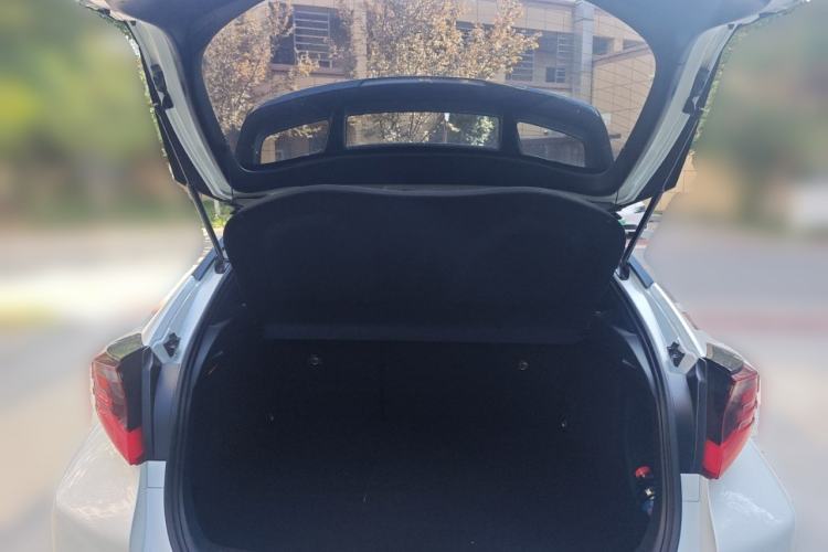 Used Toyota C-HR 2021 Dual-Motor 2.0L E-CVT Luxury Edition Trunk