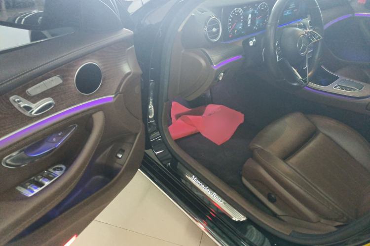 Used Mercedes-Benz E-Class 2022 Second Facelift E 300 L Fashion Edition Driver Seat