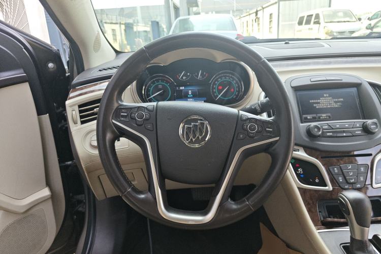 Used Buick LaCrosse 2013 2.4L SIDI Leading Comfort Version