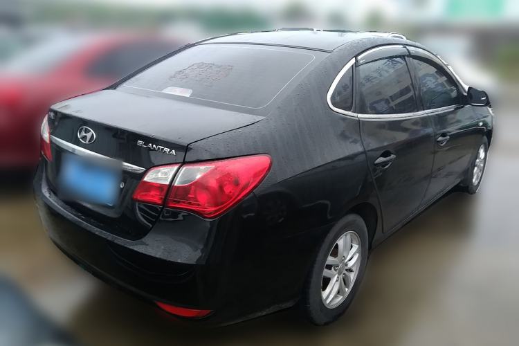 Used Hyundai Celesta 2011 1.6L Manual Comfort Edition Rear Right 45 Deg