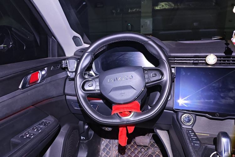 Used Lynk & Co 01 2021 2.0TD Two-Wheel-Drive Pro Trim
