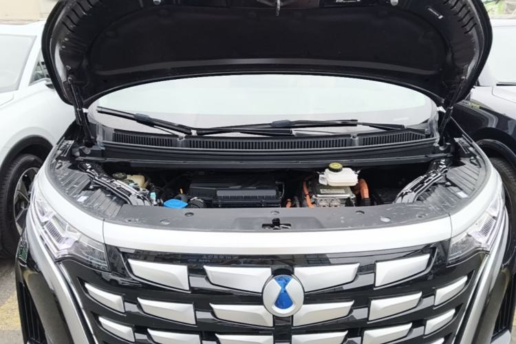 Used Denza D9 2022 DM-i 970 Four-Wheel Drive Prestige Model