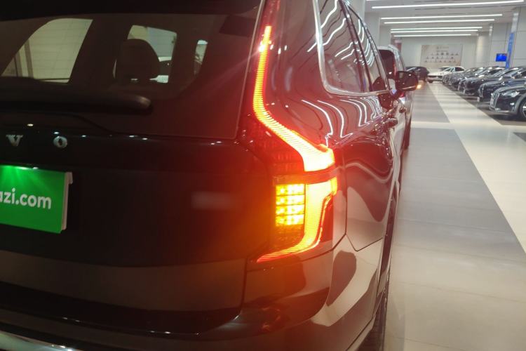 Used Volvo XC90 2025 Facelifted B5 Zhiyi Luxury Edition 5 Seats