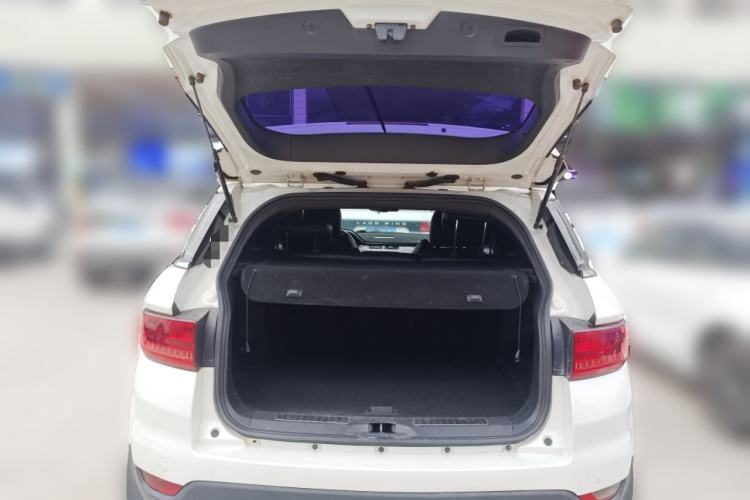 Used Land X7 2016 2.0T Panoramic Prestige Edition
