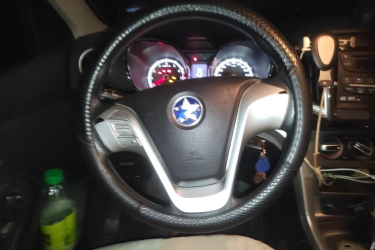 Used Venucia T70 2015 2.0L CVT Smart Choice Edition