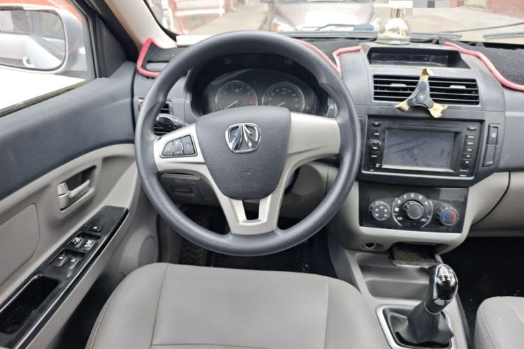 Used BAIC Weiwang M20 2014 1.5L Comfort Version BJ415B
