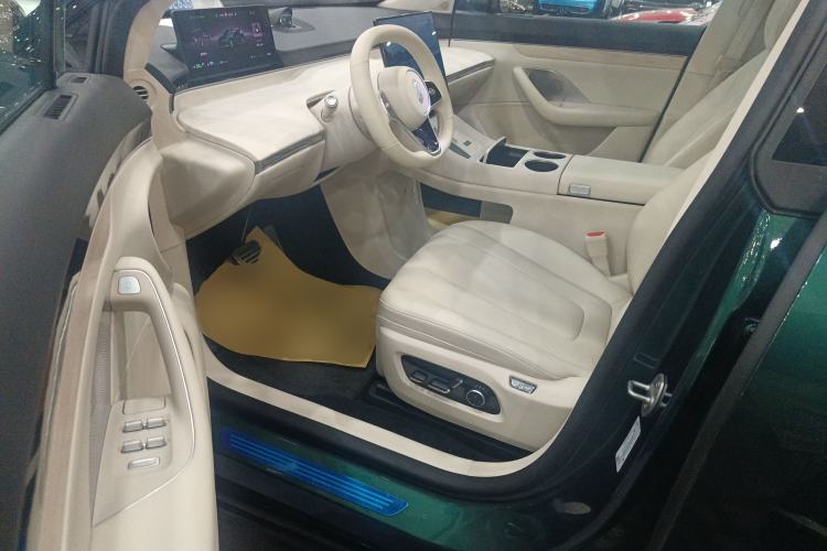 Used Hima Luxeed R7 2026 Model Range-Extending Max