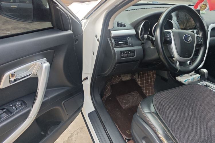 Used Bestune X80 2013 2.0L automatic luxury version