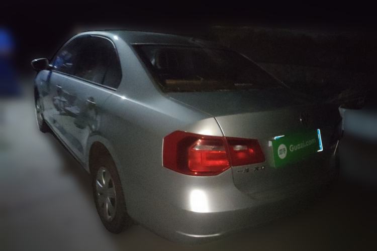 Used Volkswagen Jetta 2015 Value Edition 1.6L Manual Fashionable Style
