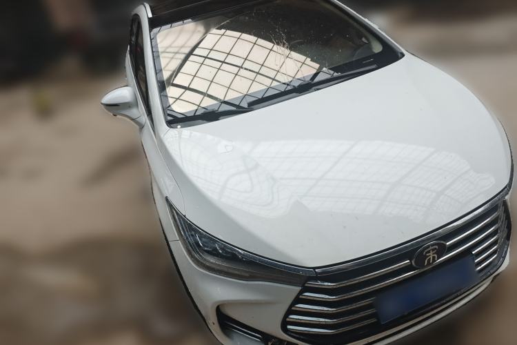 Used BYD Song MAX 2017 1.5T Automatic Smart Connect Elite 7-Seater Front Right 45 Deg