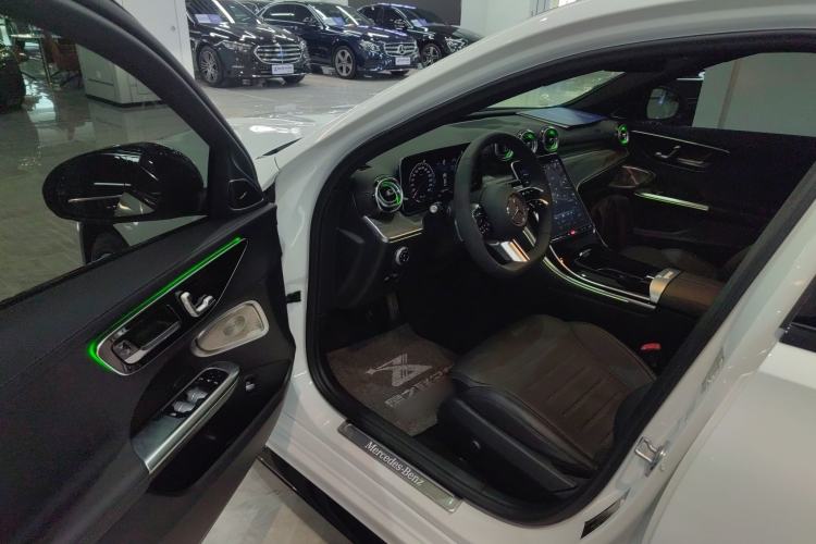 Used Mercedes-Benz C-Class 2024 Facelift C 260 L Night Edition Sport Version Driver Seat