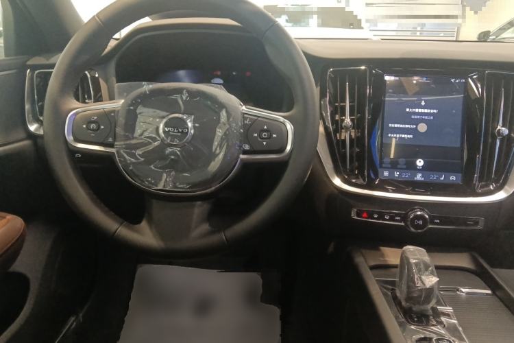 Used Volvo S60 2026 Model B4 Zhiyi Luxury Edition Steering Wheel