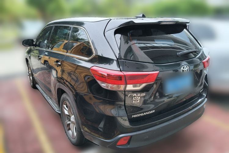 Used Toyota Highlander 2018 2.0T Two-Wheel Drive Luxury Edition 7 Seats China VI Standard
