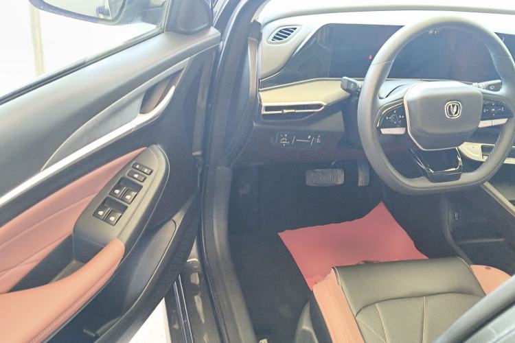 Used CHANGAN Eado 2023 Changan Edition PLUS Blue Whale NE 1.4T GDI DCT Prestige Version
