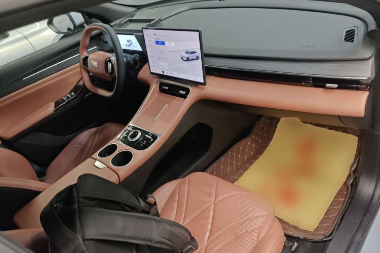 Used Geely Galaxy L6 2025 EM-i 140km Explorer+ Edition
