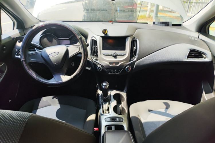 Used Chevrolet Cruze 2018 Redline 320 Automatic Pioneer Edition
