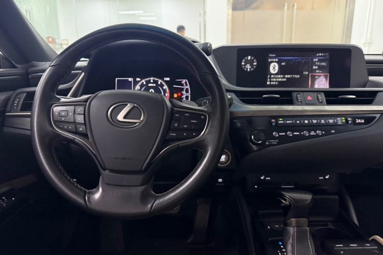 Used Lexus ES 2018 200 Excellence Edition China V Standard Interior 1