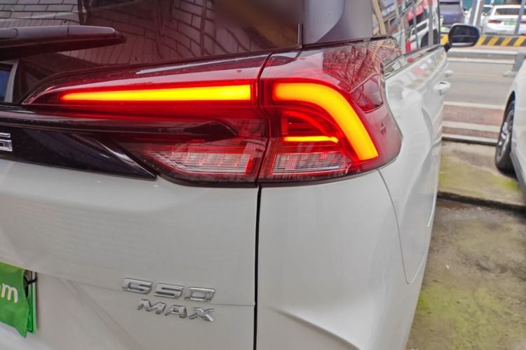 Used SAIC MAXUS G50 PHEV 2025 Leading Edition
