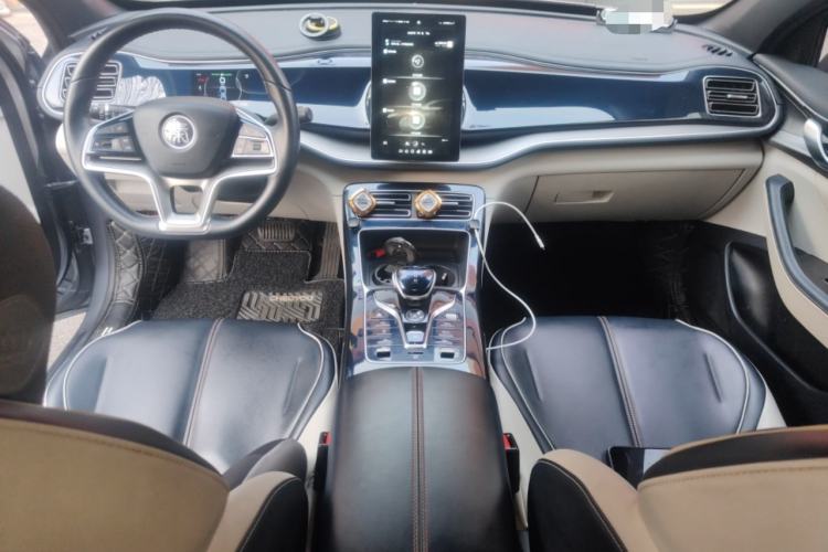 Used BYD Qin PLUS 2021 EV 500KM Luxury Model Center Console
